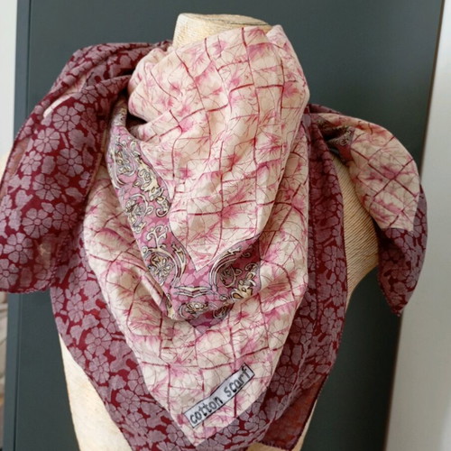Women's square scarf like new, 100% cotton multicolor