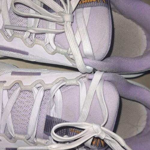 Nike women's athletic shoes used, size 37.5, white and purple