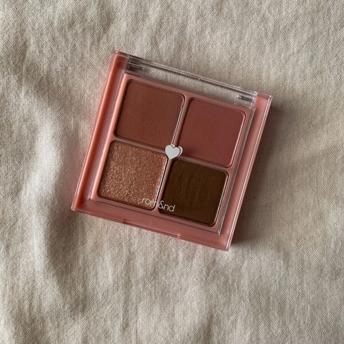 Romand 02 Dry Rose Eyeshadow Palette like new
