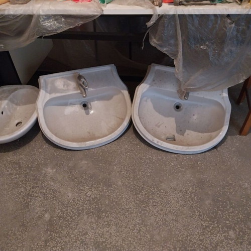 Bathroom sink with porcelain column, new