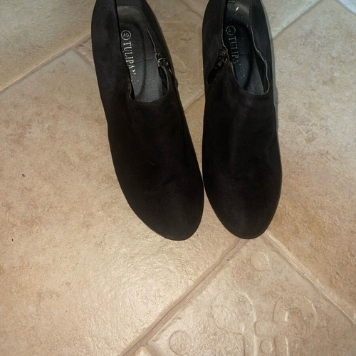 High suede boots like new, black, size 40