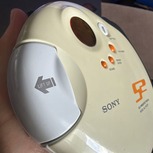 Sony S2 D-SJ301 Walkman G-Protection portable CD player used