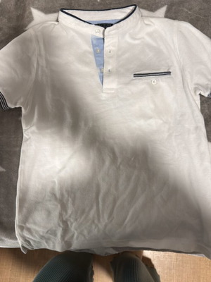 Nukutavake shirt 7 years like new