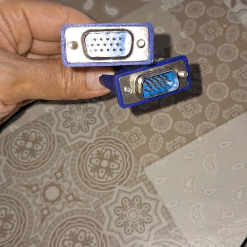 Computer cable used, length 1.45 meters