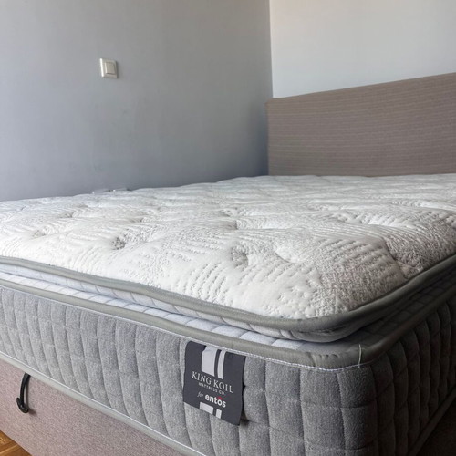 Hudson King Koil Anatomical Mattress 160x200x30cm like new