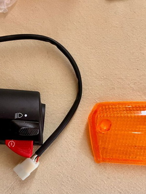 Aprilia Area 51 Light and Horn Switch with Honda Lead SS Flash Lens