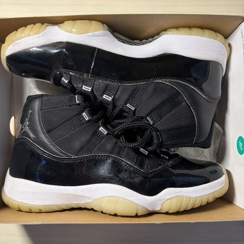 Jordan 11 Jubilee sneakers size 42.5 used, black
