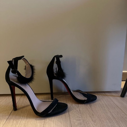 Mark Milan sandals used, size 38, black with red sole