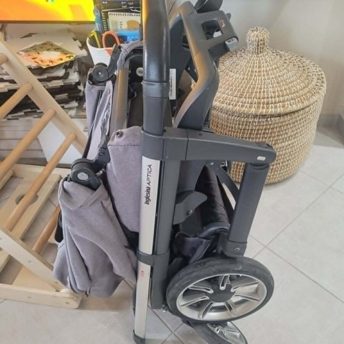Inglesina Aptica Quattro stroller system like new
