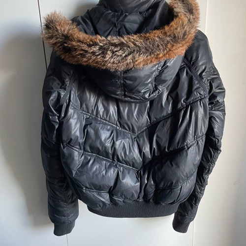 Lee women's winter jacket used, size medium, black