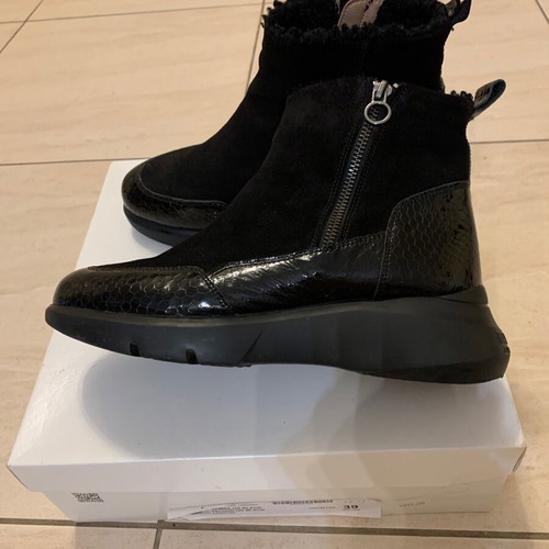 HISPANITAS boots like new, genuine leather, size 39