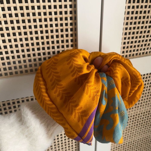 Silk scrunchie new, multicolor, purple