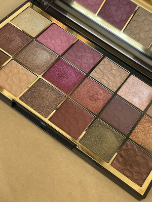 Revolution Wild Animal eyeshadow palette, 18 shades