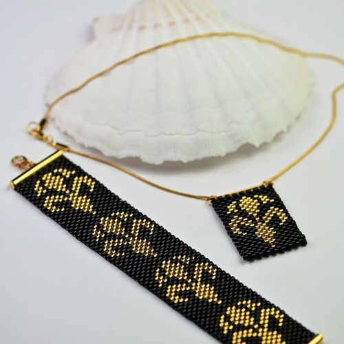 Golden Iris necklace and bracelet custom made, black and gold