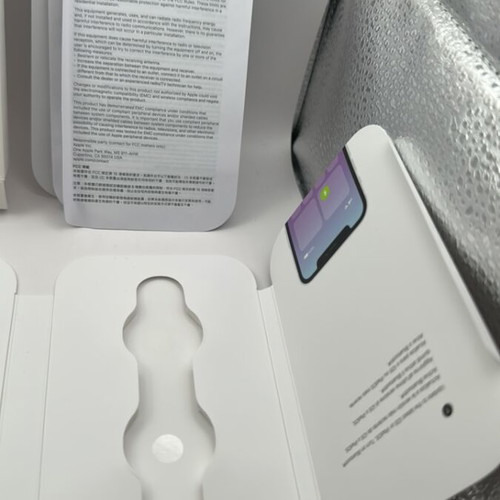 Apple AirTag box Apple Find My Tracker white 4 pack used