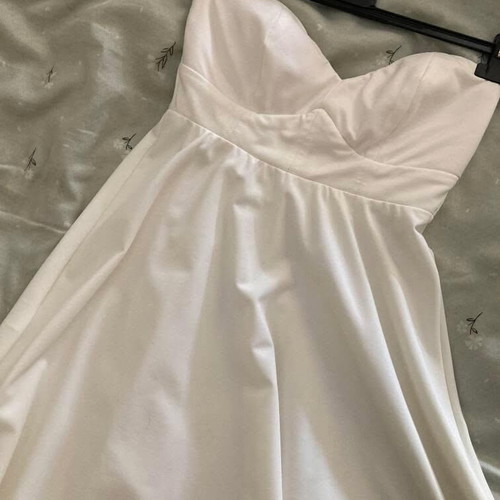 Strapless dress like new, white, alpha line, knee length