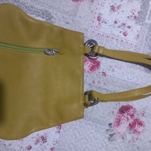 Mustard leatherette bag like new, genuine leather
