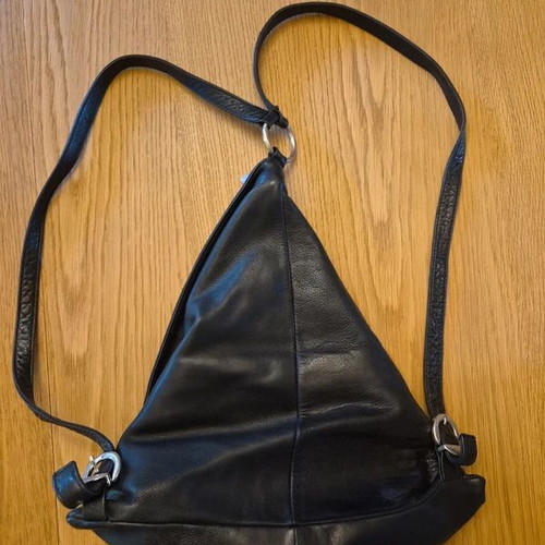 Renato Angi Venezia leather backpack, triangular design