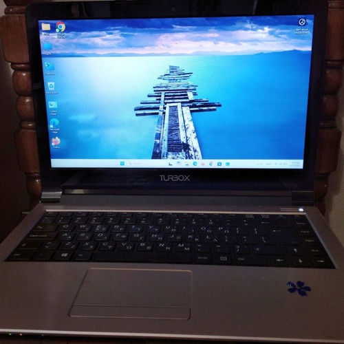 TurboX Laptop 14" used with Windows 11 and charger