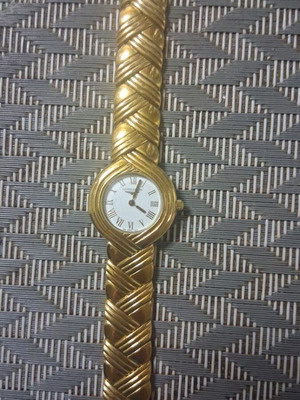 Longines wristwatch 1990 used, gold color, needs battery