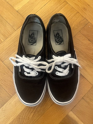 Vans black sports shoes, size 38
