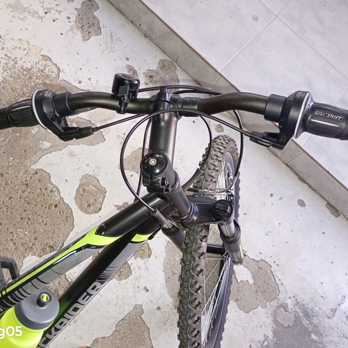 Rockrider bike like new, 24 inch, disc brakes, city