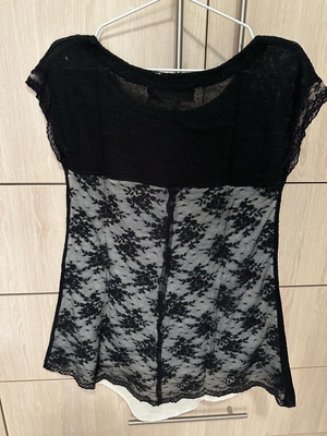 Zara knit top used, small, black with pattern
