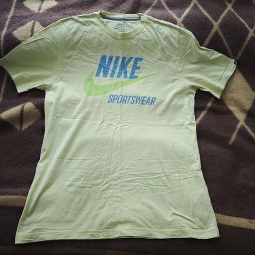 Nike men's t-shirt like new, size L