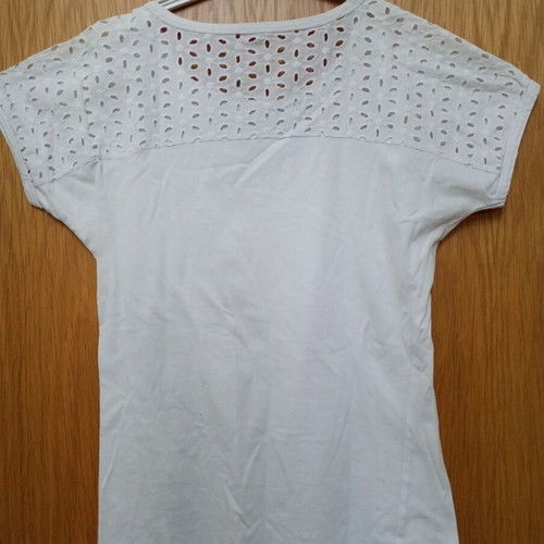 Cotton short-sleeve T-shirt with guipure detail