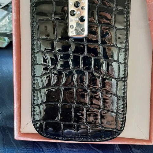 Phone case with Swarovski crystals like new