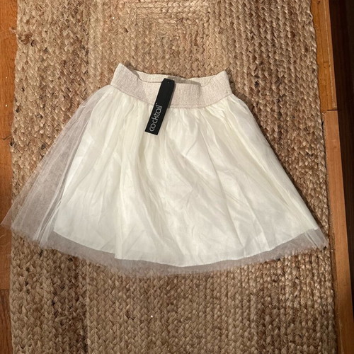 Skirt beige new with three layers of tulle and lining, size S