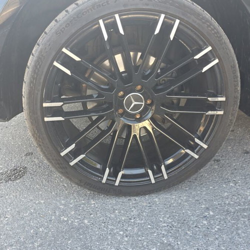 ML 350 wheel tires 295/30/22 like new with Sport Contact 7 tires