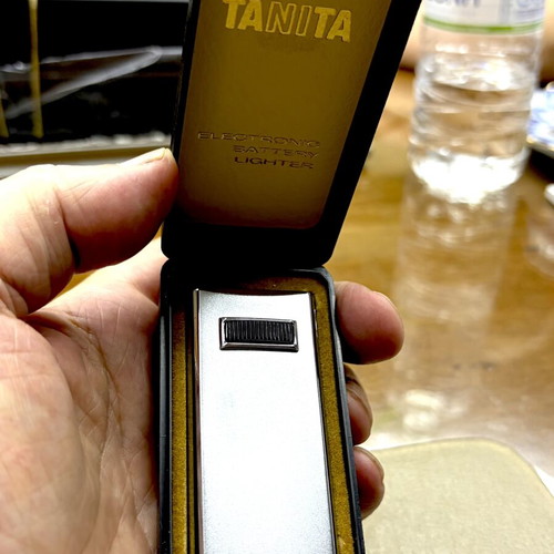 Tanita Electronic Battery Lighter N.O.S, vintage 1970s