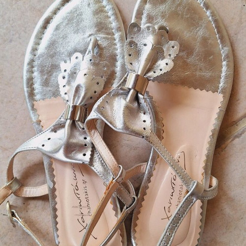 Chaniotakis silver sandal like new with bow