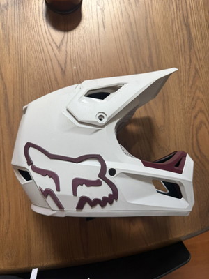 Fox Rampage youth bike helmet with MIPS technology, size 53-54cm