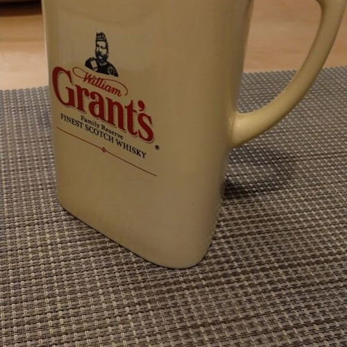 Grant's collectible ceramic pitcher like new