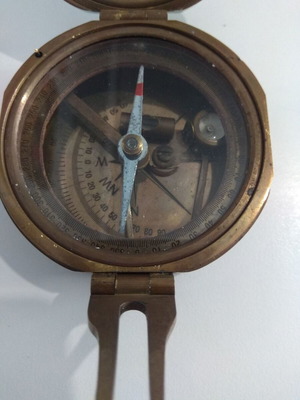 Vintage ορειχάλκινη πυξίδα με ηλιακό ρολόι μεταχειρισμένη, τύπου Stanley London