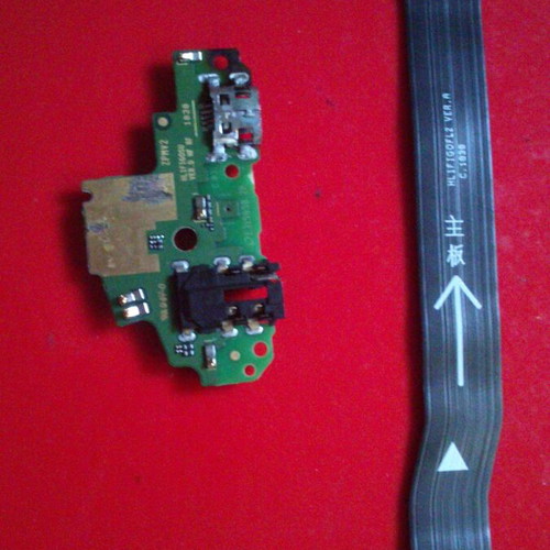Huawei P Spare Parts Used with Cable, Charging Board, Fingerprint Sensor, Battery