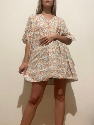 Αέρινο λουλουδάτο φόρεμα floral medium σαν καινούργιο, πολύχρωμο