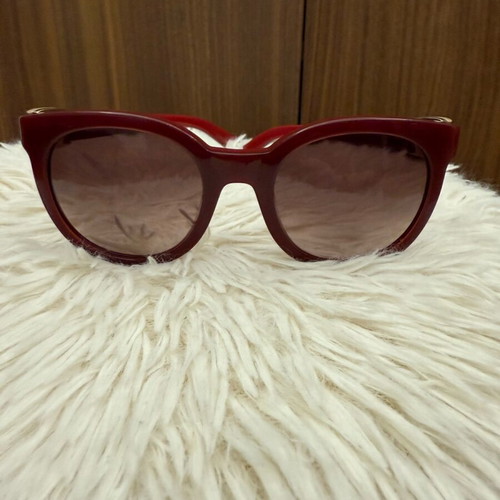 Salvatore Ferragamo women's butterfly sunglasses burgundy like new