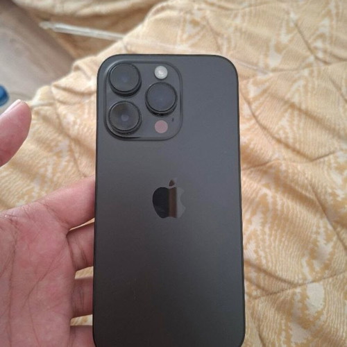 iPhone 14 Pro like new with 100% battery health