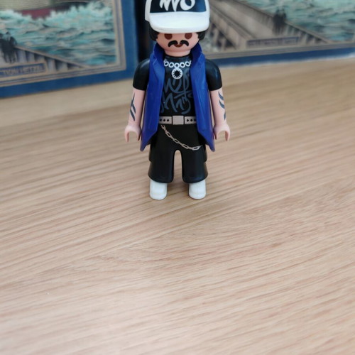 Playmobil Alani punk figure like new