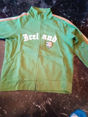 Roma Athletic men's cardigan XL green used with zipper issue