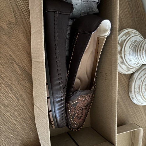 Leather moccasin loafers with paisley embossed design, brown