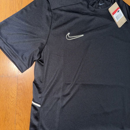 Nike Dry Fit T Shirt brand new, large, black