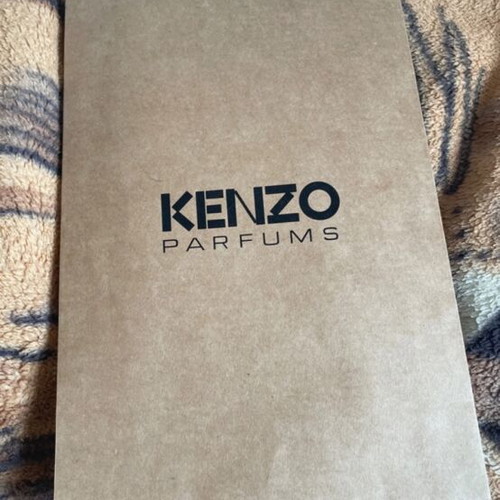 Kenzo paper folder new