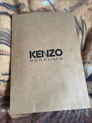 Kenzo paper folder new