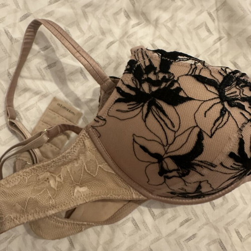 Intimissimi bra 75C like new, black and beige, push up