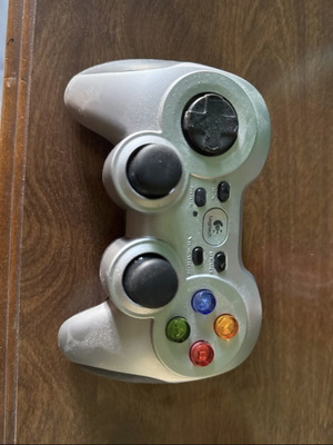 Logitech gamepad άριστη κατάσταση, ασύρματο για όλες τις παιχνιδομηχανές
