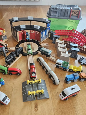 Wooden Train Set Thomas Brio Hape used, large collection